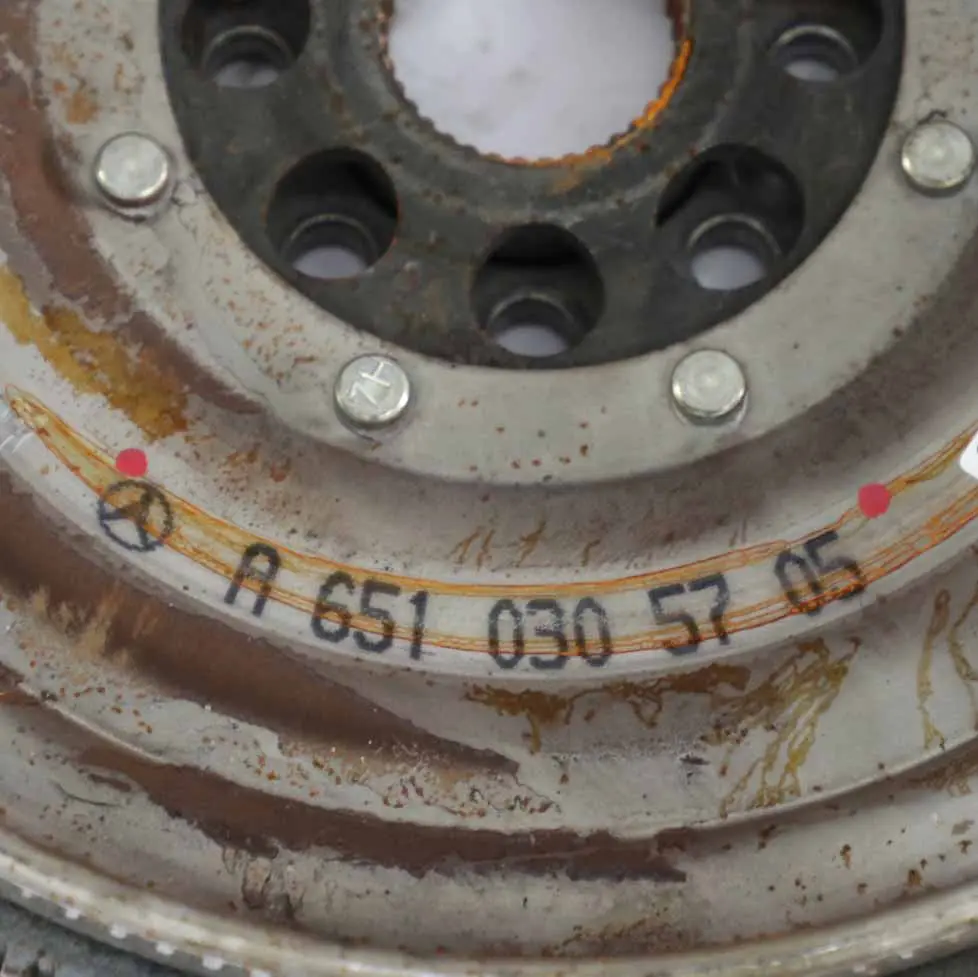 OM651 Volant d'inertie deux masses Boîte vitesses automatique pour Mercedes W176 à propos du numéro de pièce A6510305705 Mercedes W176 OM651 Volant d'inertie deux masses Boîte vitesses automatique - SKU A6510305705 - Numéro de pièce A6510305705