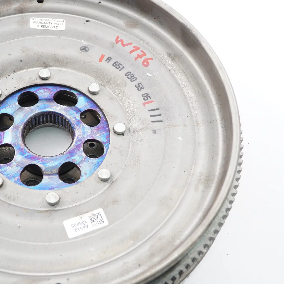 OM651 Volant d'inertie deux masses Boîte automatique pour Mercedes W176 à propos du numéro de pièce A6510305805 Mercedes W176 OM651 Volant d'inertie deux masses Boîte automatique - SKU A6510305805 - Numéro de pièce A6510305805