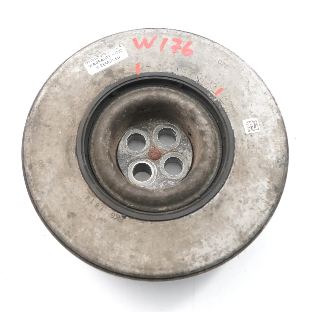 Smorzatore Mercedes W176 OM651 Albero a gomiti Smorzatore Cinghia Puleggia per con numero di parte A6510350112 Smorzatore Mercedes W176 OM651 Albero a gomiti Smorzatore Cinghia Puleggia - SKU A6510350112 - Numero di parte A6510350112