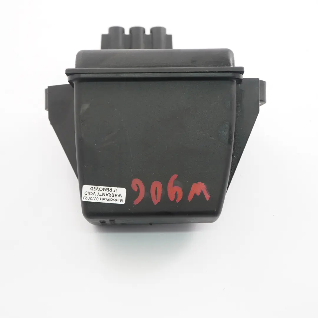 OM651 Réservoir à vide Réservoir d'huile à pression pour Mercedes W906 à propos du numéro de pièce A6510700168 Mercedes W906 OM651 Réservoir à vide Réservoir d'huile à pression - SKU A6510700168 - Numéro de pièce A6510700168