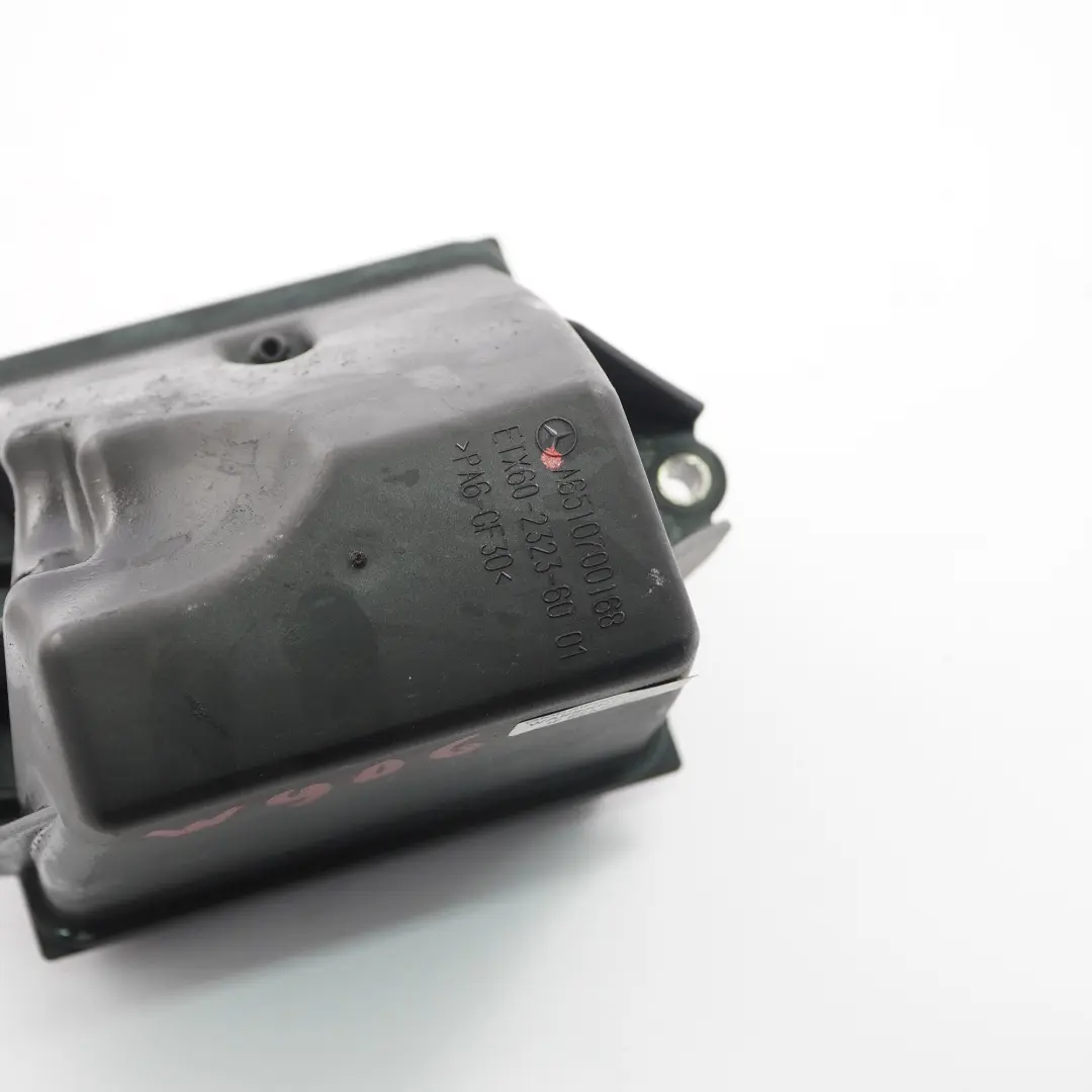 OM651 Depósito Vacío Presión Caja Aceite Tanque para Mercedes W906 con número de pieza A6510700168 Mercedes W906 OM651 Depósito Vacío Presión Caja Aceite Tanque - SKU A6510700168 - Número de pieza A6510700168