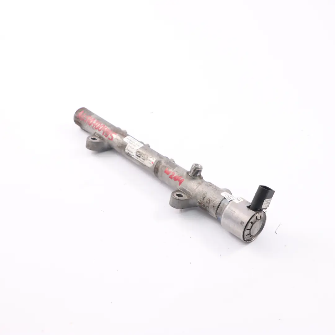 Rail Mercedes W204 C207 W212 W906 OM651 Inyeccion Alta Presion para Fuel con número de pieza A6510700495 Fuel Rail Mercedes W204 C207 W212 W906 OM651 Inyeccion Alta Presion - SKU A6510700495-1 - Número de pieza A6510700495