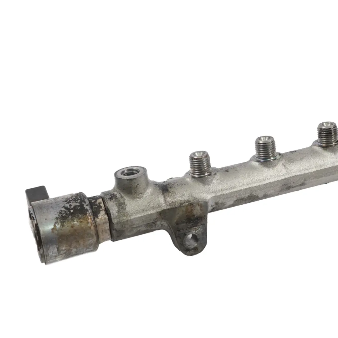 Rail Mercedes W204 C207 W212 W906 OM651 High Pressure Injection to Fuel with Part number A6510700495 Fuel Rail Mercedes W204 C207 W212 W906 OM651 High Pressure Injection - SKU A6510700495 - Part number A6510700495