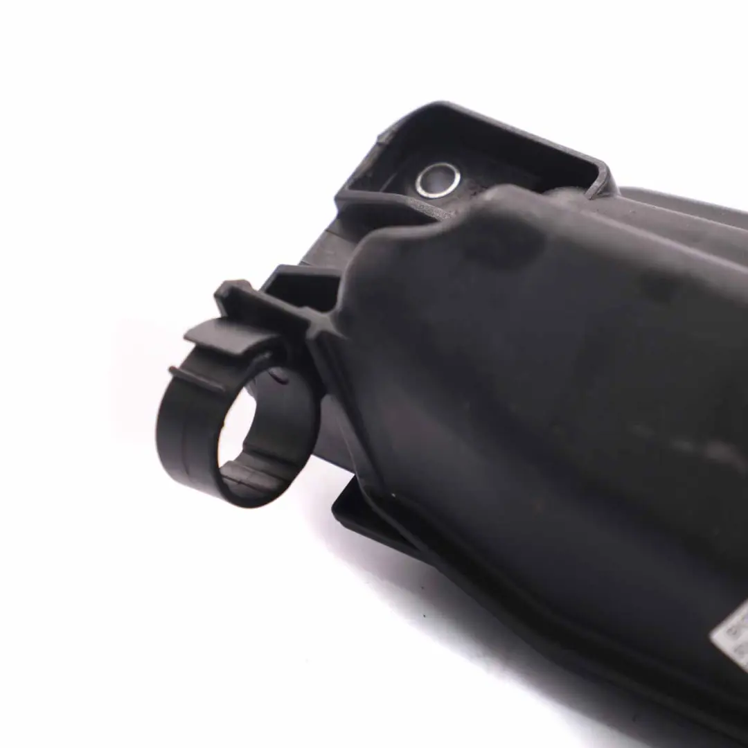 Mercedes W204 OM651 Réservoir Pression Sous Vide Moteur Diesel A6510700868 - SKU A6510701000 - Numéro de pièce A6510701000