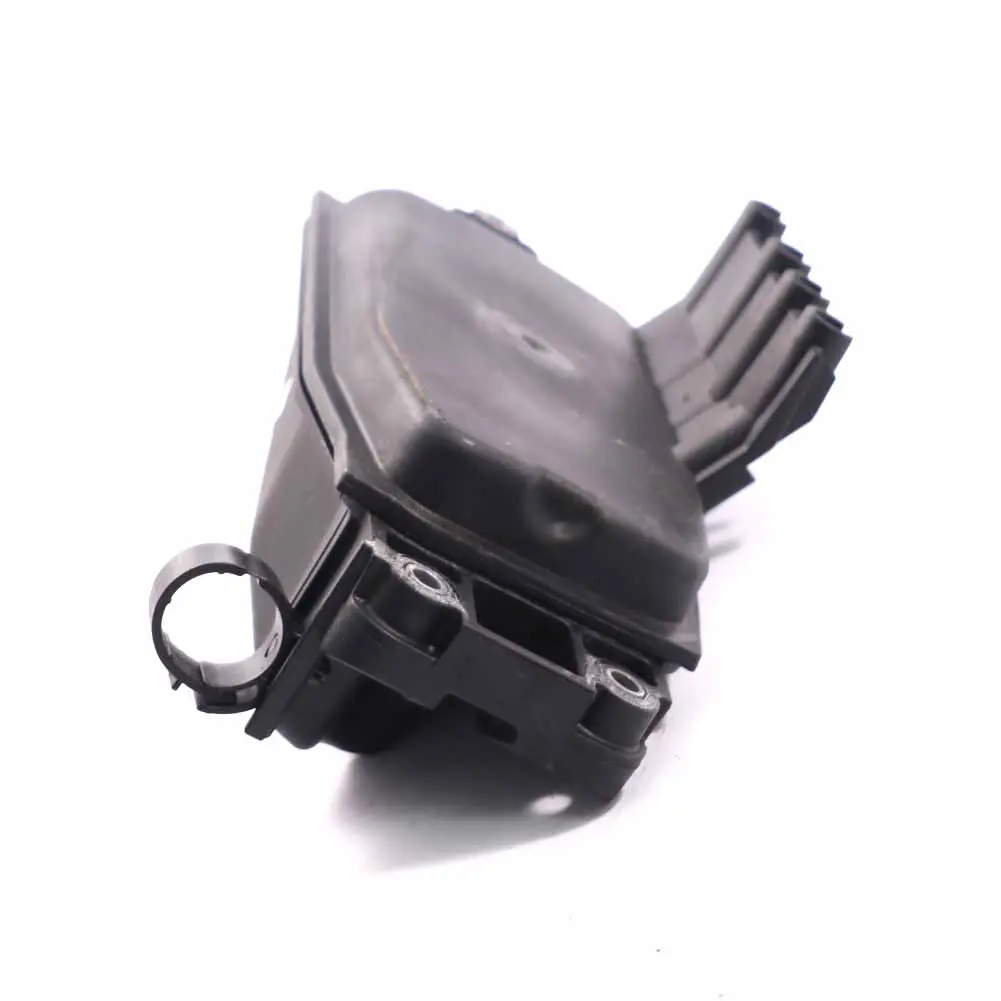 Mercedes W204 OM651 Réservoir Pression Sous Vide Moteur Diesel A6510700868 - SKU A6510701000 - Numéro de pièce A6510701000