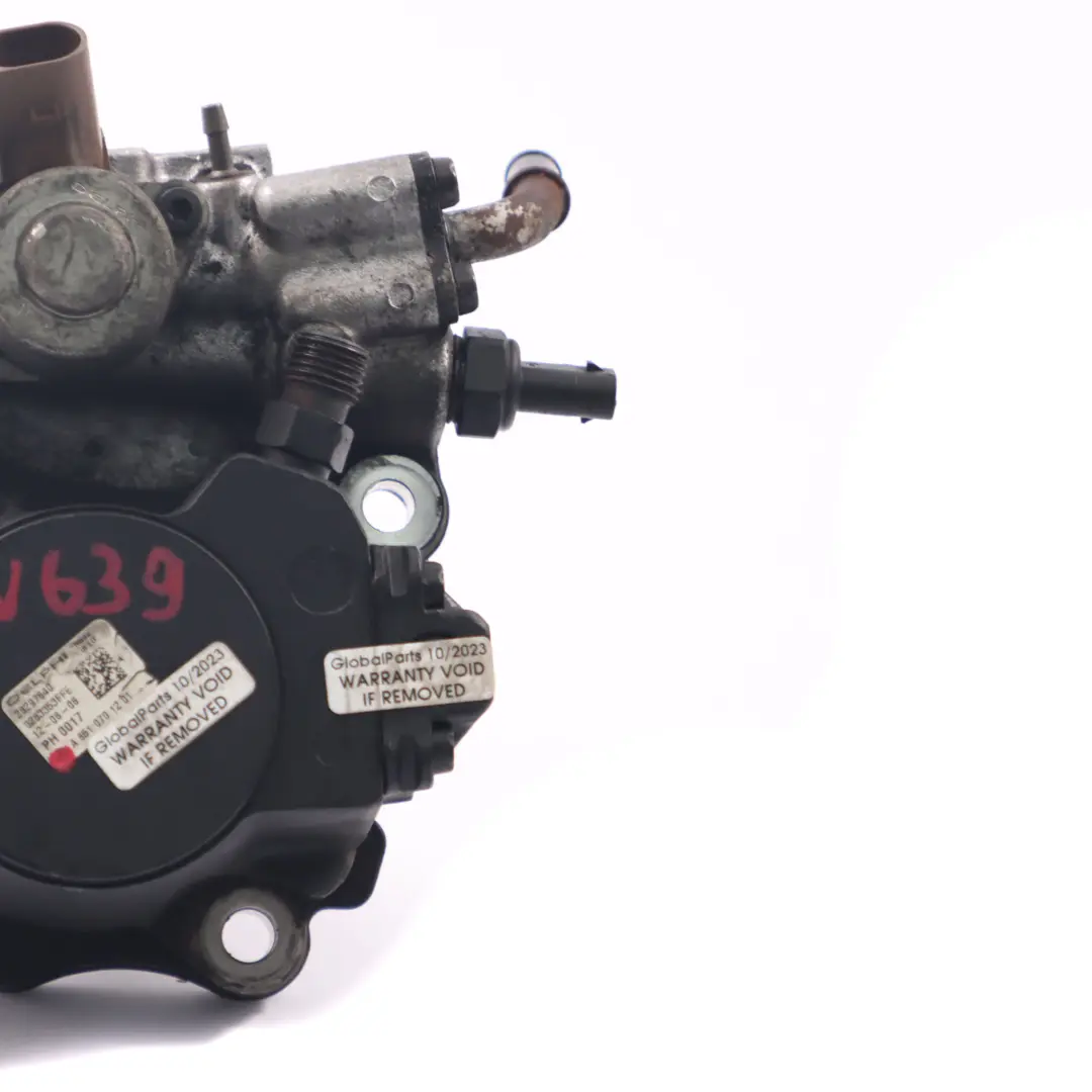 Pump High Pressure OM651 Diesel to Mercedes W639 W906 Fuel with Part number A6510702601 Mercedes W639 W906 Fuel Pump High Pressure OM651 Diesel - SKU A6510702601 - Part number A6510702601