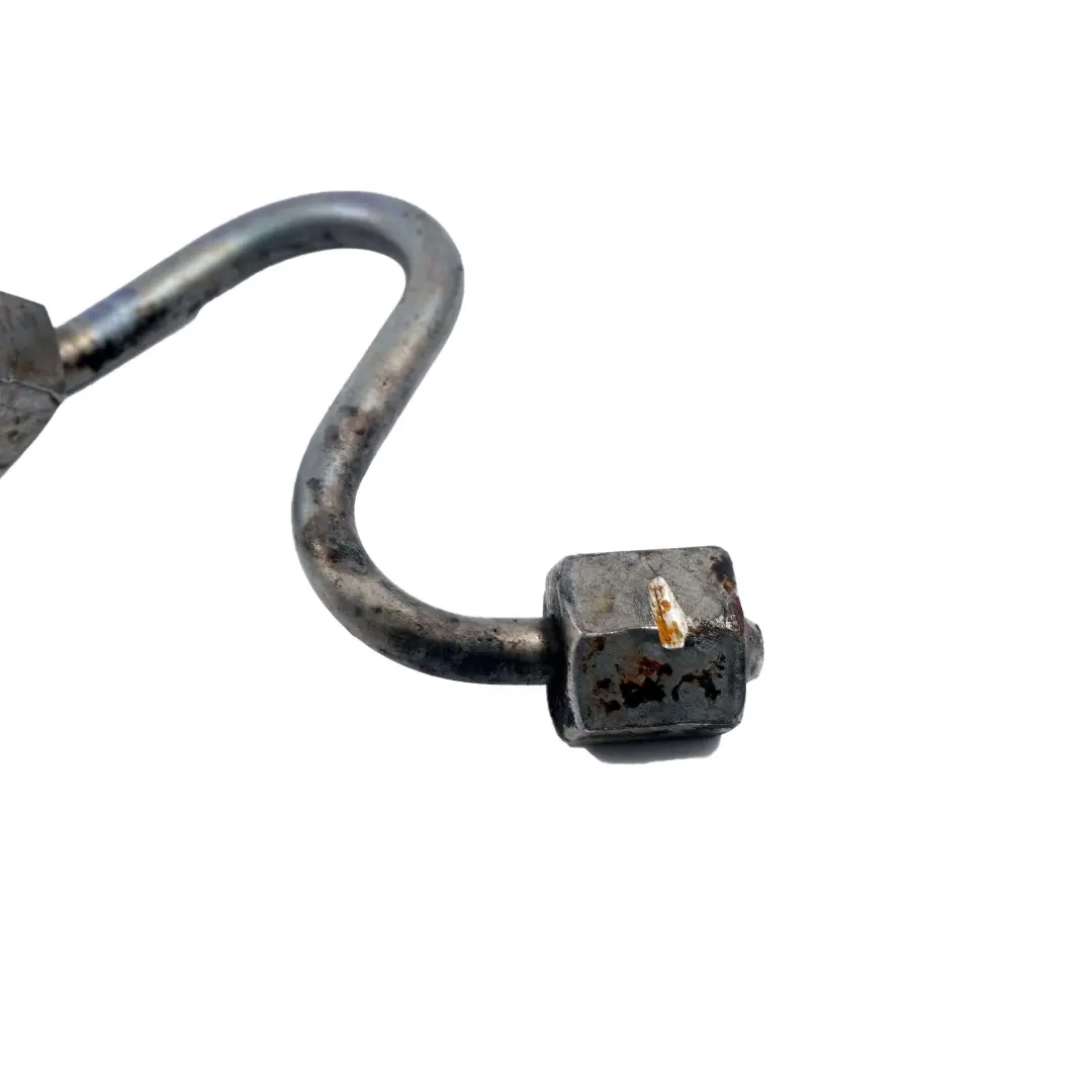 OM651 Tuyau de pression rampe d'injection de carburant pour Mercedes Sprinter W906 à propos du numéro de pièce A6510704233 Mercedes Sprinter W906 OM651 Tuyau de pression rampe d'injection de carburant - SKU A6510704233 - Numéro de pièce A6510704233