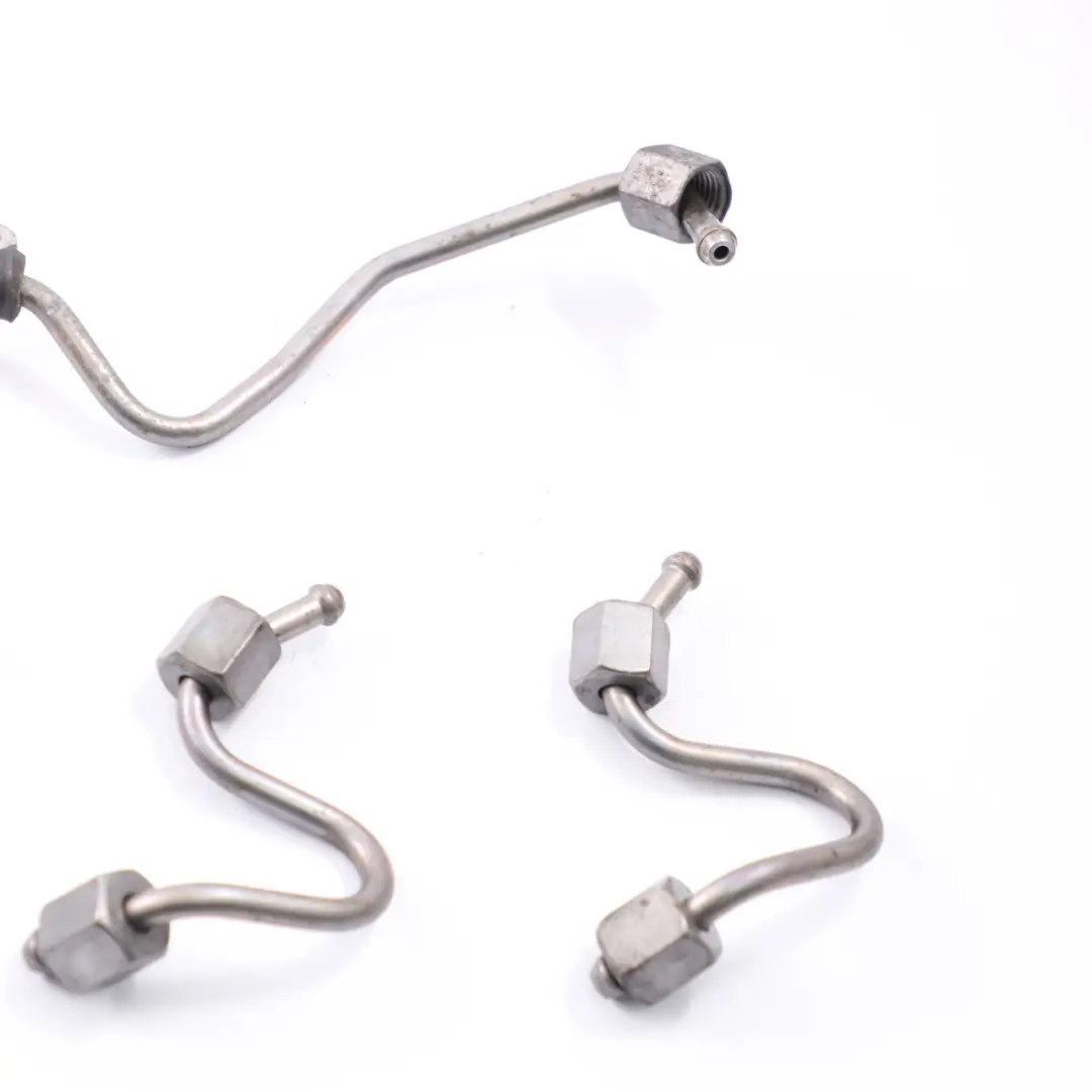 Mercedes W176 OM651 Inyección de Combustible Tubería de Presión - SKU A6510704433-1 - Número de pieza A6510704433
