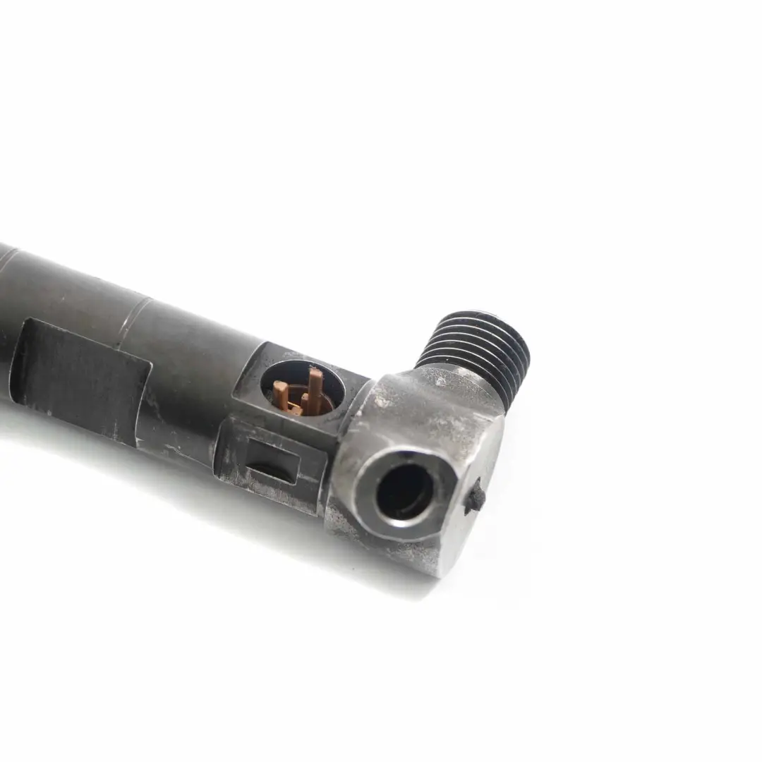 OM651 Fuel Injector to Mercedes W204 W212 W906 Diesel with Part number A6510704987 Mercedes W204 W212 W906 Diesel OM651 Fuel Injector - SKU A6510704987 - Part number A6510704987