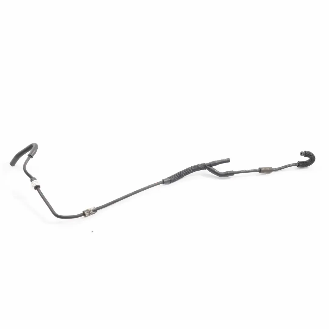 Manguera Linea Alimentacion Combustible Retorno para Mercedes W204 W212 con número de pieza A6510705032 Mercedes W204 W212 Manguera Linea Alimentacion Combustible Retorno - SKU A6510705032 - Número de pieza A6510705032