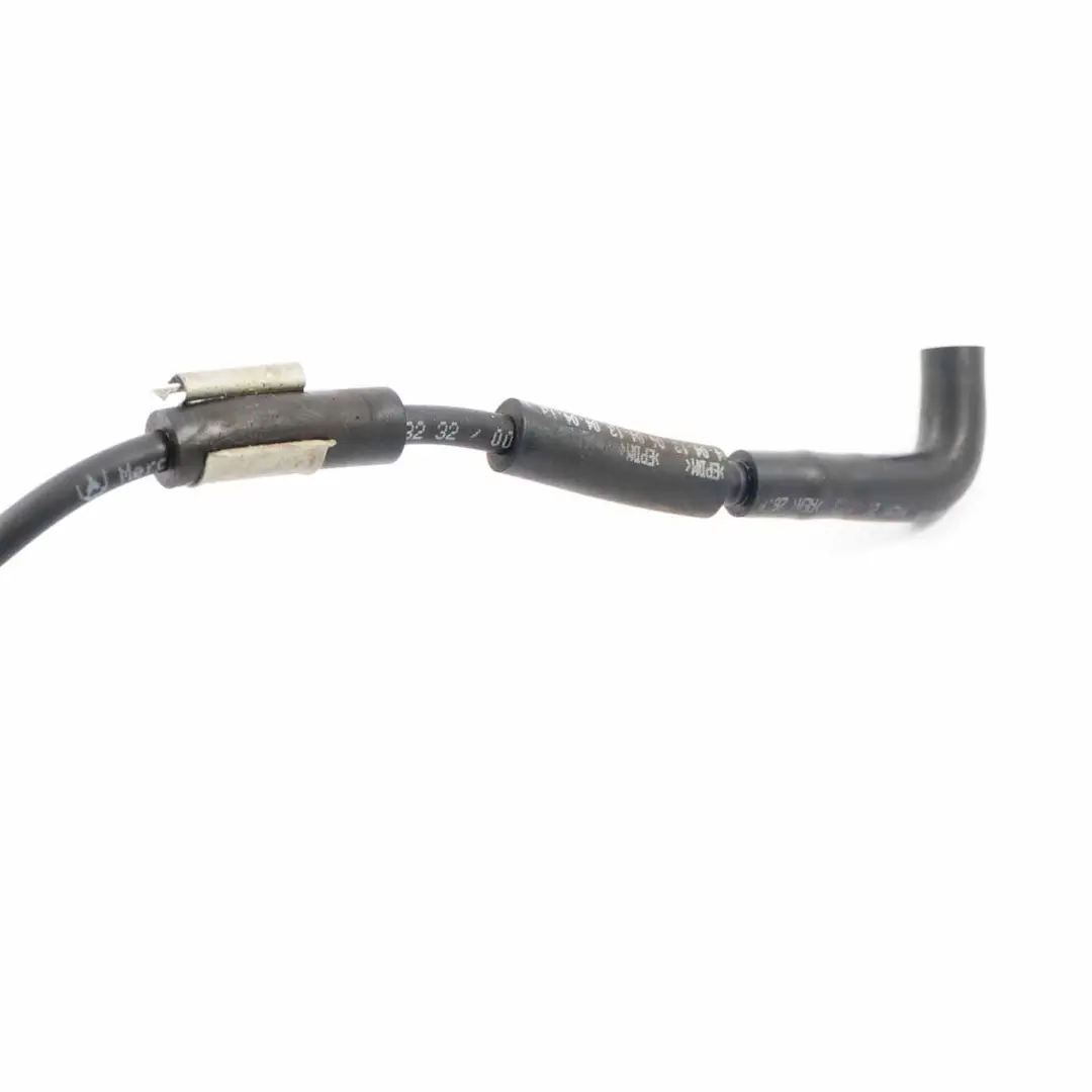 OM651 Tuyau retour ligne d'alimentation carburant pour Mercedes W906 à propos du numéro de pièce A6510707532 Mercedes W906 OM651 Tuyau retour ligne d'alimentation carburant - SKU A6510707532 - Numéro de pièce A6510707532