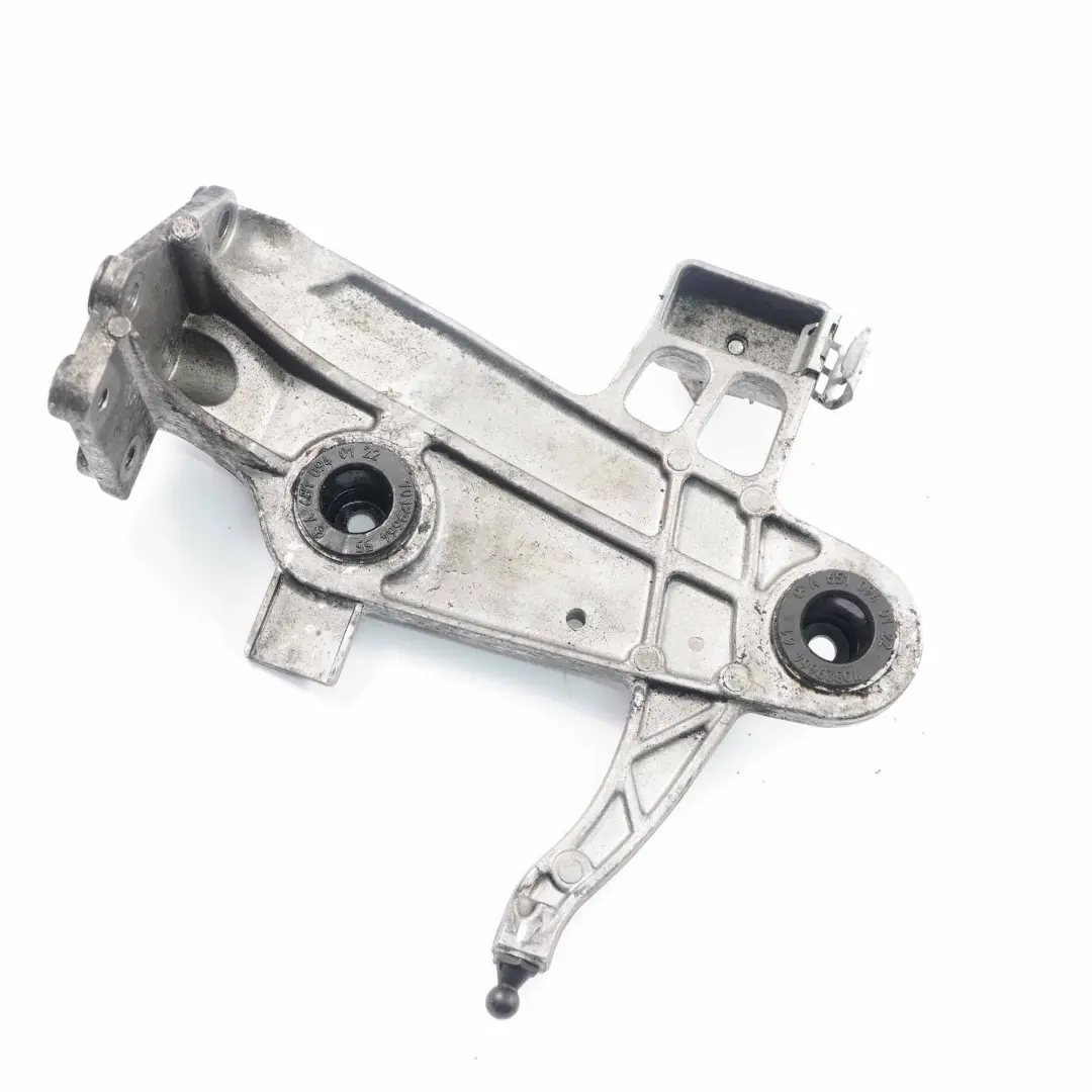 Filter Housing Mercedes W212 OM651 Rear Mount Bracket Support to Air with Part number A6510900041 Air Filter Housing Mercedes W212 OM651 Rear Mount Bracket Support - SKU A6510900041-1 - Part number A6510900041