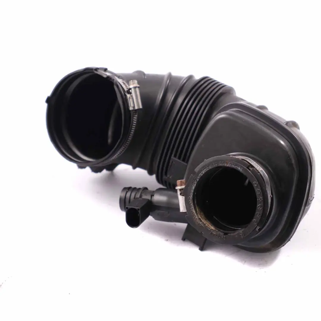 Tubo admisión aire Mercedes W204 W212 OM651 manguera filtro aire para con número de pieza A6510900437 Tubo admisión aire Mercedes W204 W212 OM651 manguera filtro aire - SKU A6510900437 - Número de pieza A6510900437