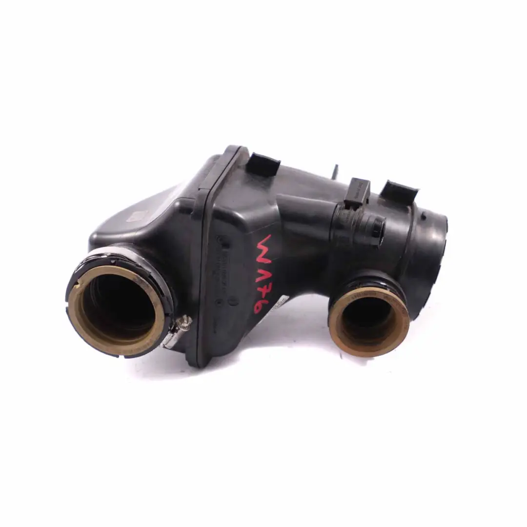 OM651 Rura Dolot Powietrza do Mercedes W176 W246 o numerze A6510900609 Mercedes W176 W246 OM651 Rura Dolot Powietrza - SKU A6510900609 - Numer Części A6510900609