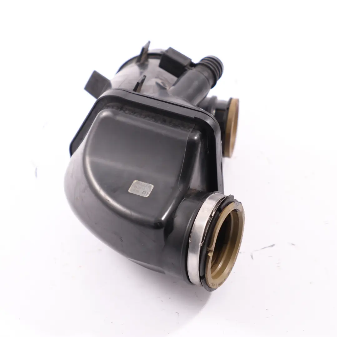 OM651 Rura Dolot Powietrza do Mercedes W176 W246 o numerze A6510900609 Mercedes W176 W246 OM651 Rura Dolot Powietrza - SKU A6510900609 - Numer Części A6510900609