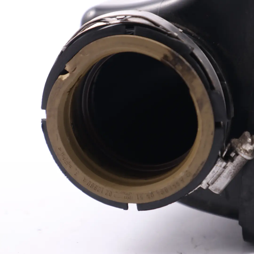 OM651 Rura Dolot Powietrza do Mercedes W176 W246 o numerze A6510900609 Mercedes W176 W246 OM651 Rura Dolot Powietrza - SKU A6510900609 - Numer Części A6510900609