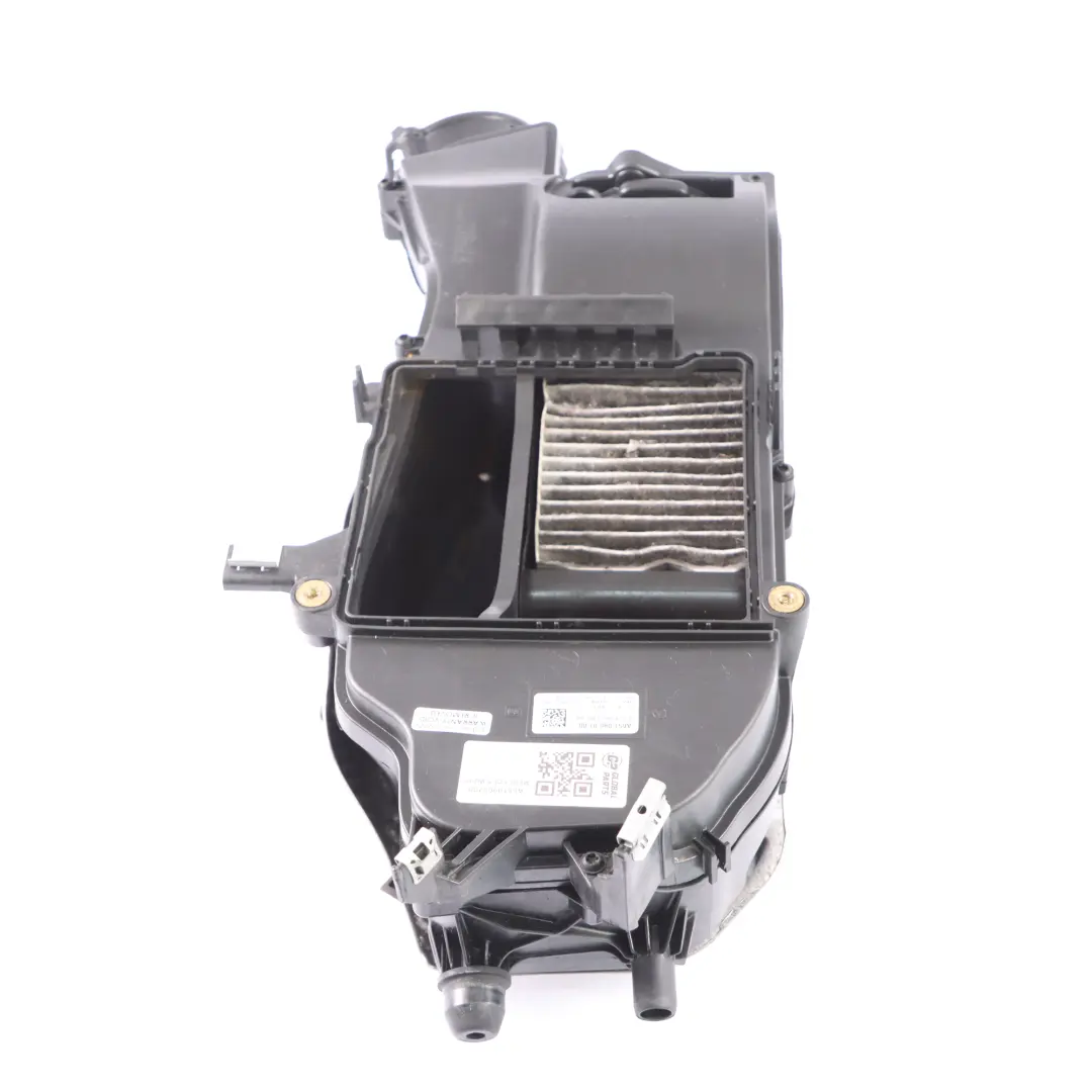 OM651 Filtro aria Scatola Silenziatore Copertura per Mercedes W205 X253 con numero di parte A6510900700 Mercedes W205 X253 OM651 Filtro aria Scatola Silenziatore Copertura - SKU A6510900700 - Numero di parte A6510900700