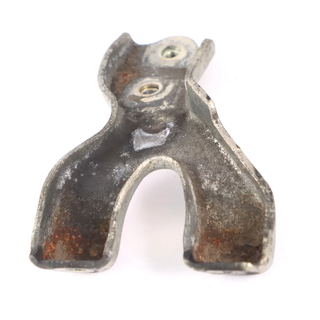 OM651 Staffa scambiatore di calore valvola EGR per Mercedes W906 Diesel con numero di parte A6510900727 Mercedes W906 Diesel OM651 Staffa scambiatore di calore valvola EGR - SKU A6510900727 - Numero di parte A6510900727