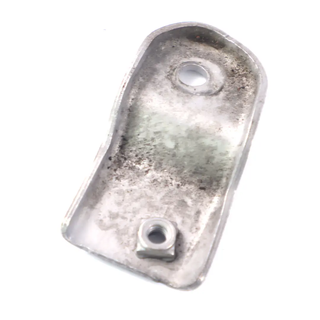 Montare Mercedes W212 W204 Diesel OM651 EGR Cooler Supporto staffa per con numero di parte A6510901327 Montare Mercedes W212 W204 Diesel OM651 EGR Cooler Supporto staffa - SKU A6510901327 - Numero di parte A6510901327