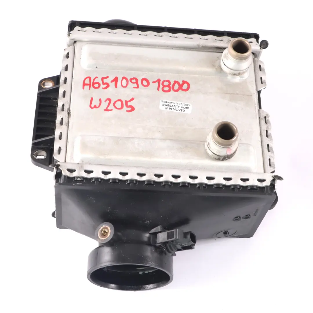 OM651 Charge Air Cooler to Intercooler Mercedes W205 Diesel with Part number A6510900314 Intercooler Mercedes W205 Diesel OM651 Charge Air Cooler - SKU A6510901800 - Part number A6510900314