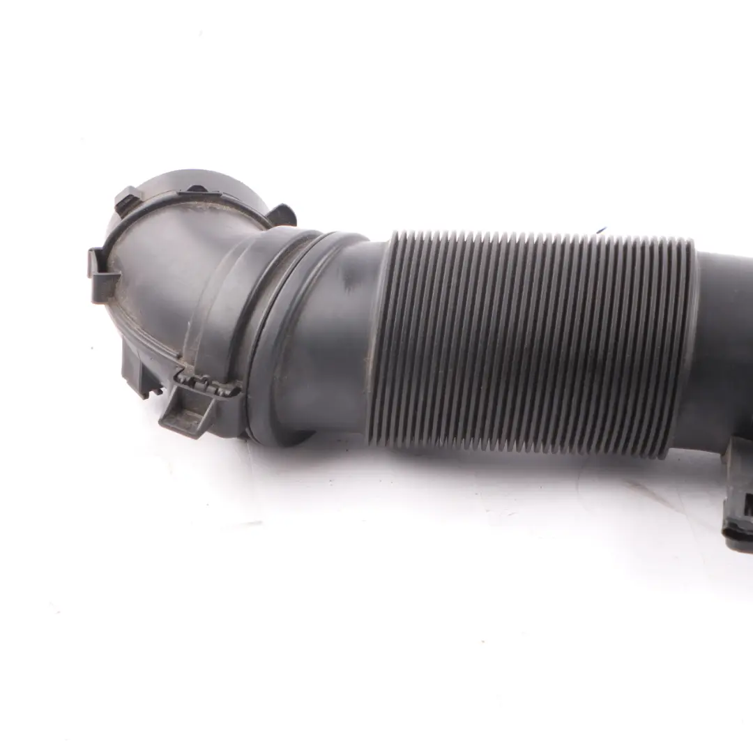 Dolot Przewód Kanał Powietrza do Mercedes X253 GLC 220 o numerze A6510902000 Mercedes X253 GLC 220 Dolot Przewód Kanał Powietrza - SKU A6510902000 - Numer Części A6510902000