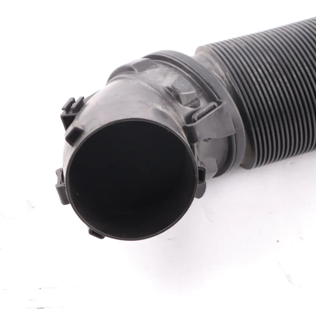 Conduit d'air Mercedes X253 GLC 220 Tuyau d'admission vers filtre pour à propos du numéro de pièce A6510902000 Conduit d'air Mercedes X253 GLC 220 Tuyau d'admission vers filtre - SKU A6510902000 - Numéro de pièce A6510902000