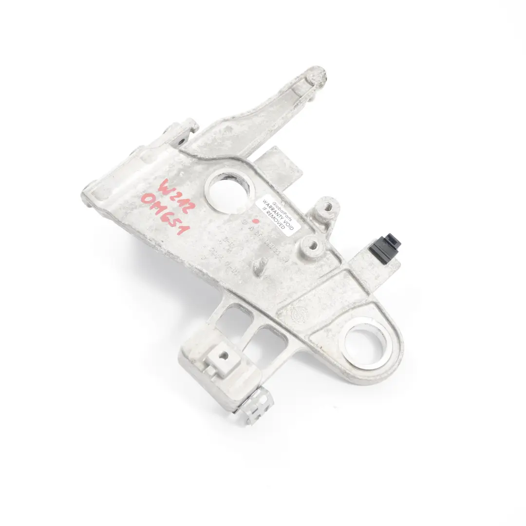 OM651 Soporte montaje trasero Carcasa filtro aire para Mercedes W212 con número de pieza A6510902241 Mercedes W212 OM651 Soporte montaje trasero Carcasa filtro aire - SKU A6510902241 - Número de pieza A6510902241