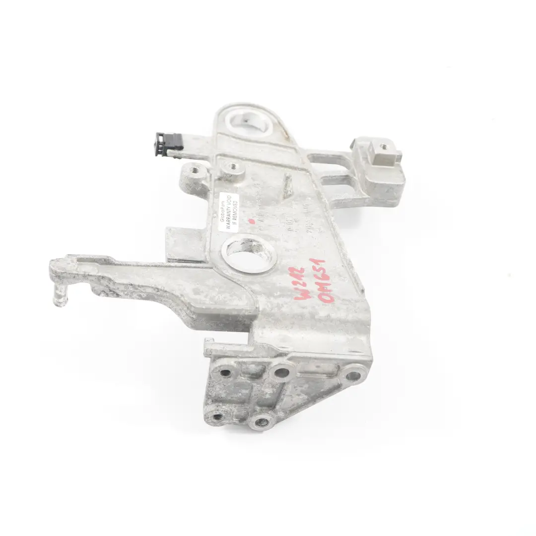 OM651 Soporte montaje trasero Carcasa filtro aire para Mercedes W212 con número de pieza A6510902241 Mercedes W212 OM651 Soporte montaje trasero Carcasa filtro aire - SKU A6510902241 - Número de pieza A6510902241