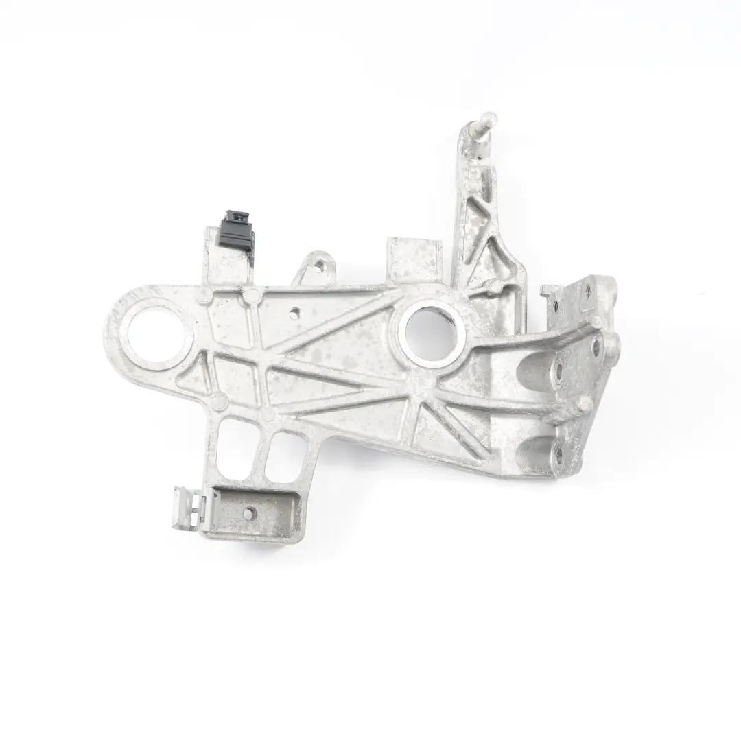 OM651 Uchwyt Filtra Powietrza do Mercedes W212 o numerze A6510902241 Mercedes W212 OM651 Uchwyt Filtra Powietrza - SKU A6510902241 - Numer Części A6510902241