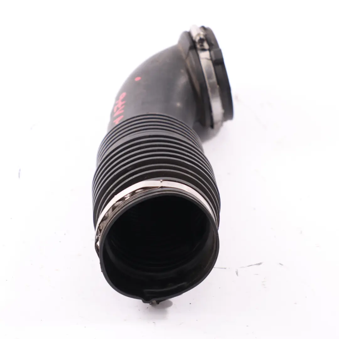 OM651 Rura Przewód Powietrza do Mercedes W176 W246 o numerze A6510902242 Mercedes W176 W246 OM651 Rura Przewód Powietrza - SKU A6510902242 - Numer Części A6510902242