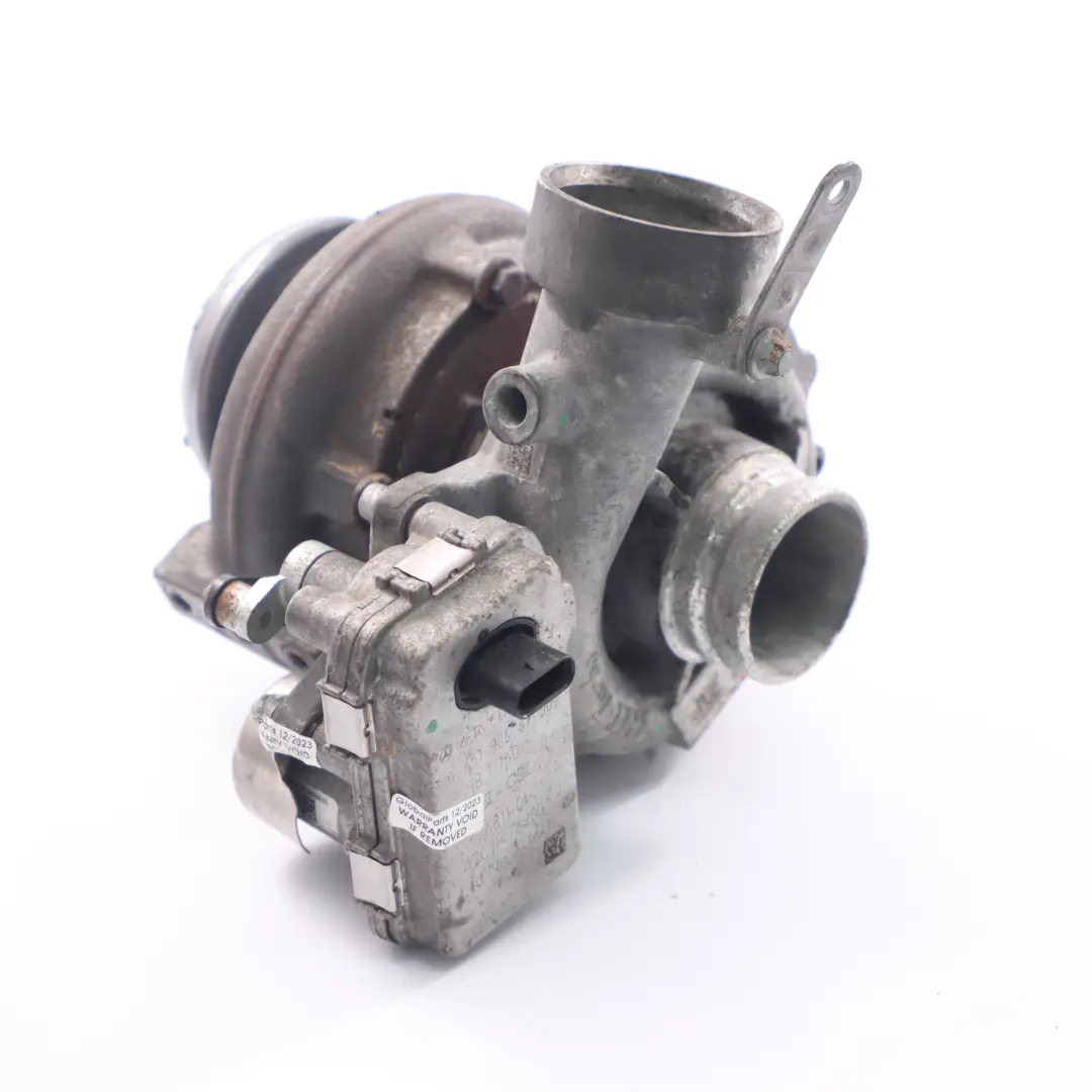 OM651 Diesel Turbocharger Turbo Charger to Mercedes Sprinter W910 with Part number A6510902600 Mercedes Sprinter W910 OM651 Diesel Turbocharger Turbo Charger - SKU A6510902600 - Part number A6510902600