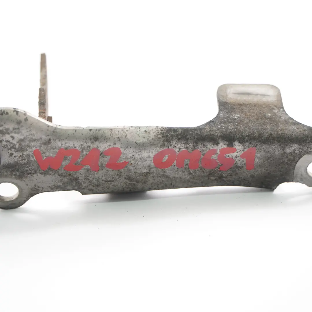 Mocowanie Uchwyt Turbo do Mercedes W212 S212 o numerze A6510902841 Mercedes W212 S212 Mocowanie Uchwyt Turbo - SKU A6510902841 - Numer Części A6510902841