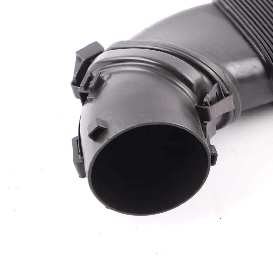  Conduit d'air Mercedes W205 Entrée tuyau d'admission dans boîtier filtre air - SKU A6510903242 - Numéro de pièce A6510903242