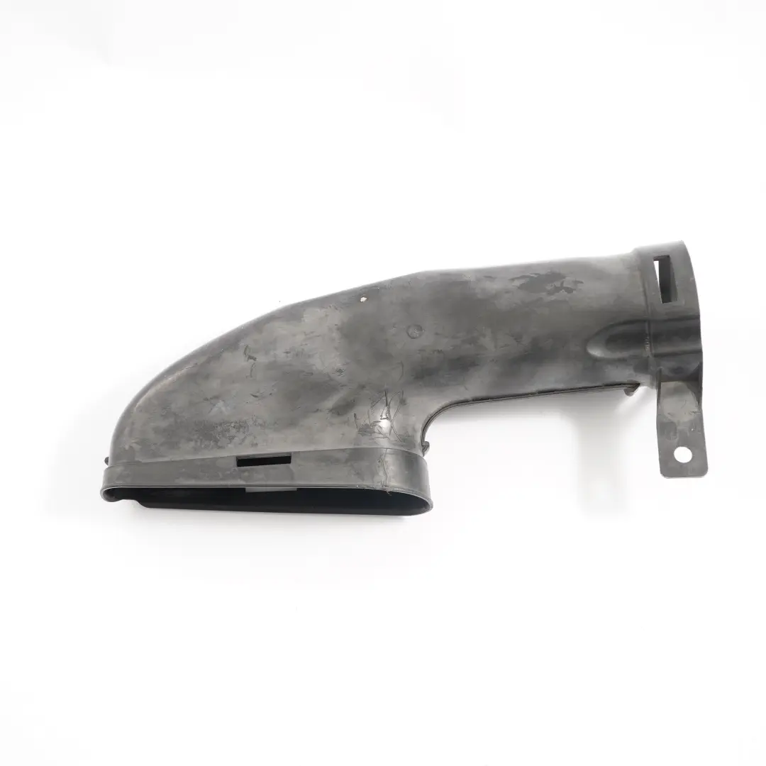 OM651 Prise d'air pour Mercedes W212 Diesel à propos du numéro de pièce A6510903437 Mercedes W212 Diesel OM651 Prise d'air - SKU A6510903437-1 - Numéro de pièce A6510903437