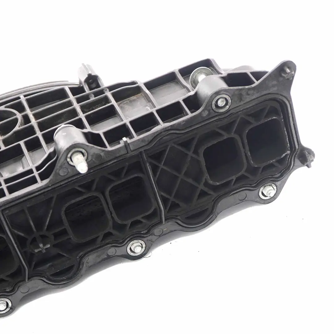 OM651 Inlet Intake Manifold Without Flap Control to Mercedes W212 W906 with Part number A6510905037 Mercedes W212 W906 OM651 Inlet Intake Manifold Without Flap Control - SKU A6510905037 - Part number A6510905037