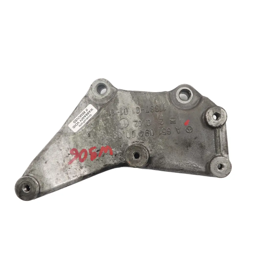 Bancada motor Mercedes W906 OM651 Soporte EGR Rodamiento para con número de pieza A6510940039 Bancada motor Mercedes W906 OM651 Soporte EGR Rodamiento - SKU A6510940039 - Número de pieza A6510940039