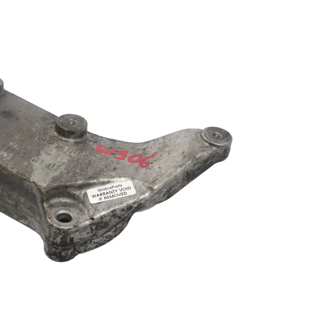  Bancada motor Mercedes W906 OM651 Soporte EGR Rodamiento - SKU A6510940039 - Número de pieza A6510940039