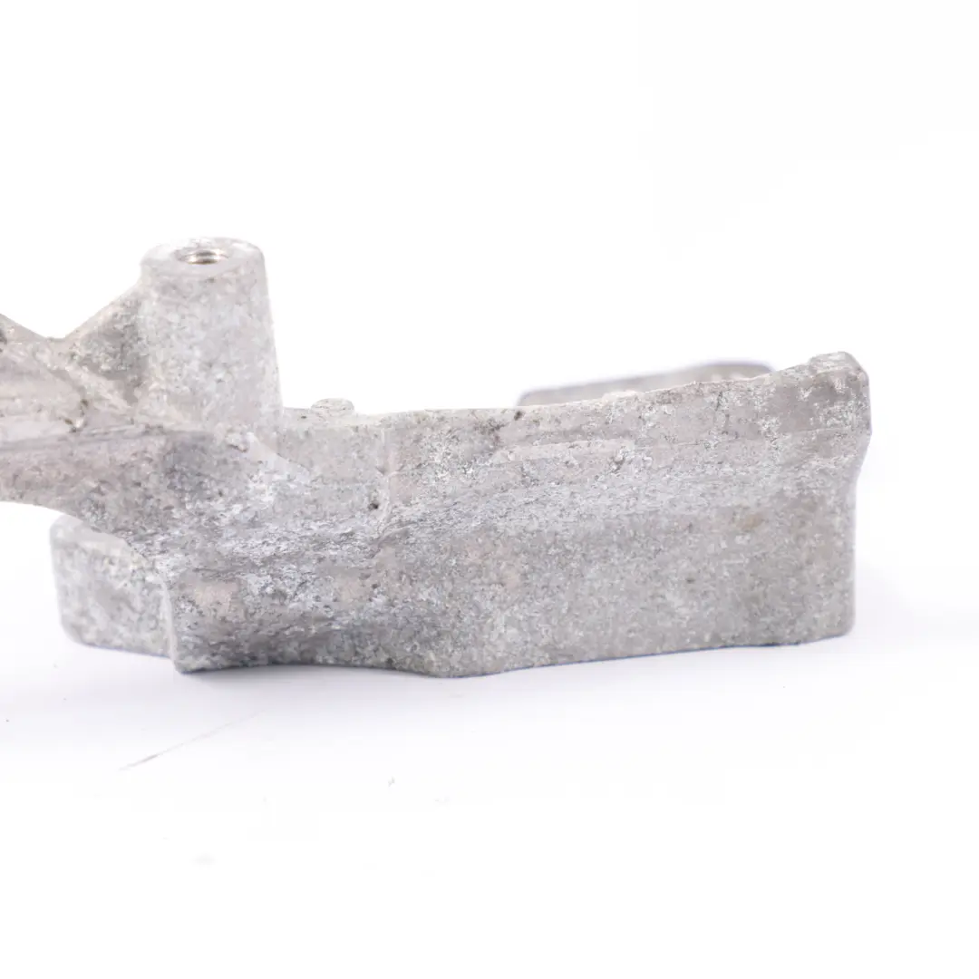 651.950. Łapa Wspornik Zaczep Silnika do Mercedes Vito W205 Diesel o numerze A6510940727 Mercedes Vito W205 Diesel 651.950. Łapa Wspornik Zaczep Silnika - SKU A6510940727 - Numer Części A6510940727