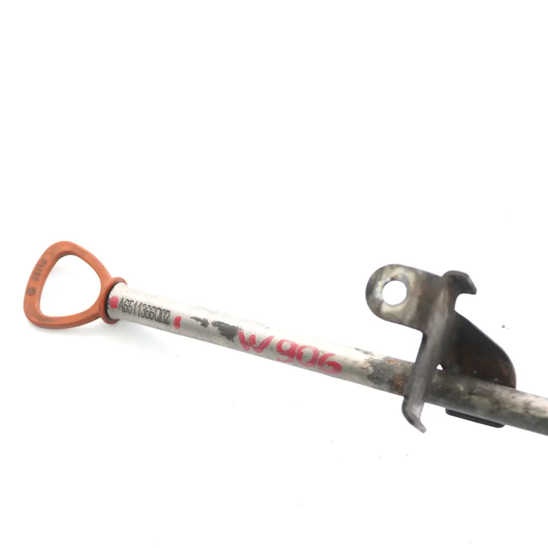 Mercedes Sprinter W906 OM651 Niveau d'huile Tube guide moteur - SKU A6511366002 - Numéro de pièce A6511366002