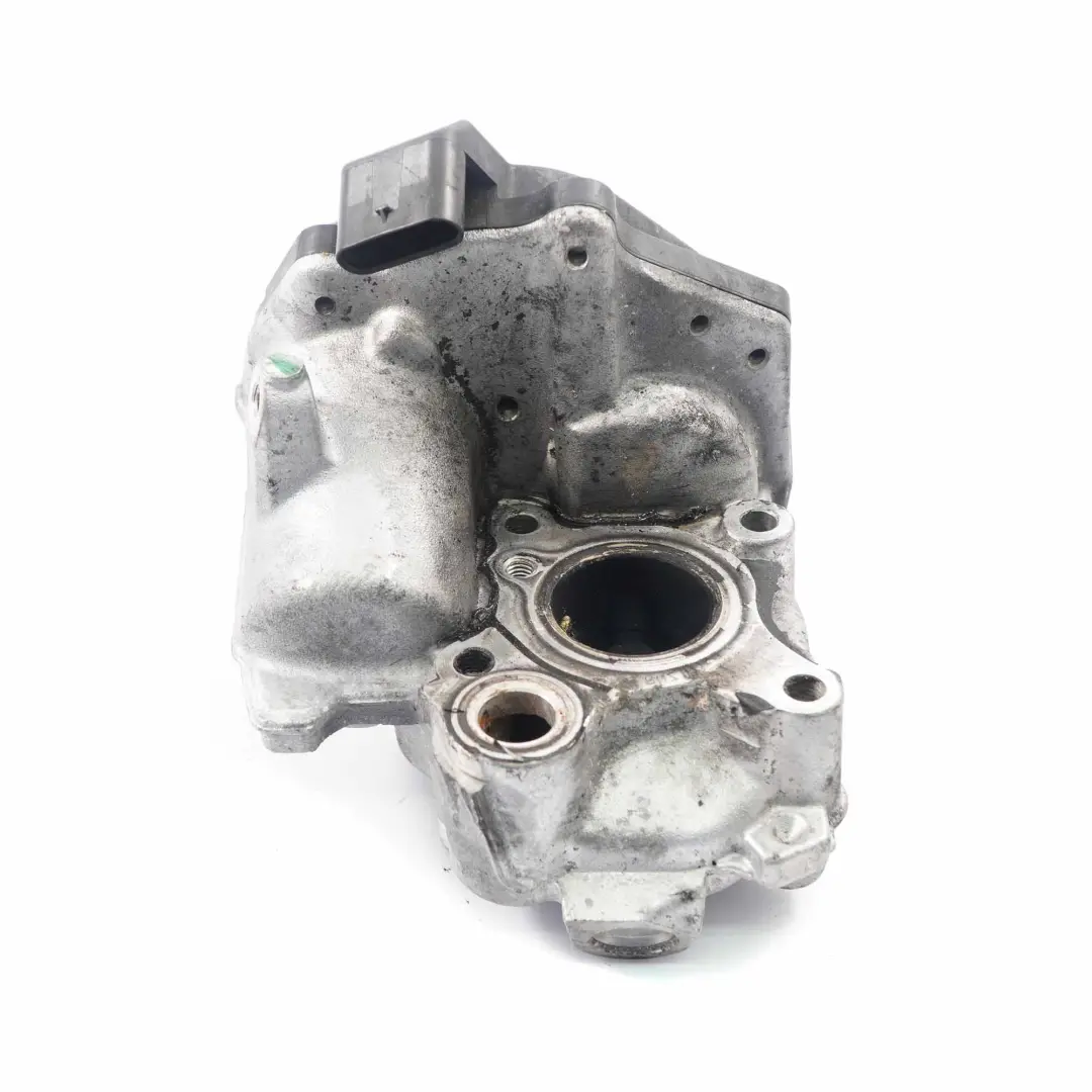 Valve Mercedes Vito Sprinter W639 W906 OM651 Exhaust Cooler Unit to EGR with Part number A6511400160 EGR Valve Mercedes Vito Sprinter W639 W906 OM651 Exhaust Cooler Unit - SKU A6511400160 - Part number A6511400160