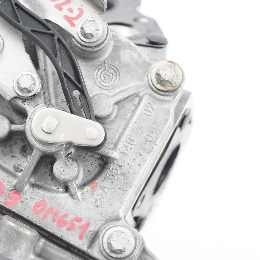 OM651 AGR Abgasrohr Abgasventil für Mercedes Vito Sprinter W639 W906 mit Teilenummer A6511400502 Mercedes Vito Sprinter W639 W906 OM651 AGR Abgasrohr Abgasventil - SKU A6511400502-2 - Teilenummer A6511400502