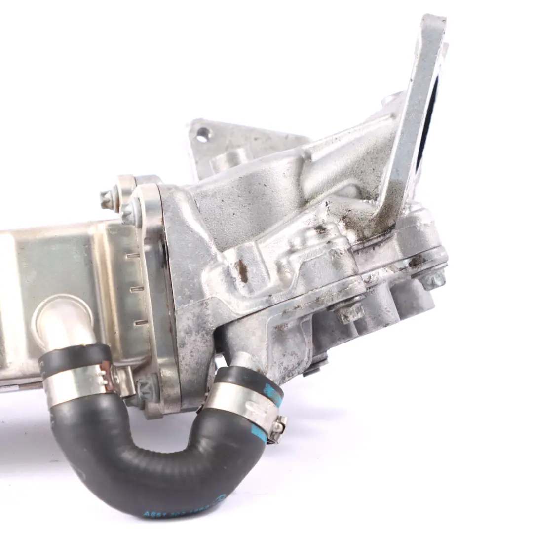 AGR Abgaskühler Mercedes W639 W906 Diesel OM651 Bypassventil A6511400275 für mit Teilenummer A6511400675 AGR Abgaskühler Mercedes W639 W906 Diesel OM651 Bypassventil A6511400275 - SKU A6511400675-2 - Teilenummer A6511400675