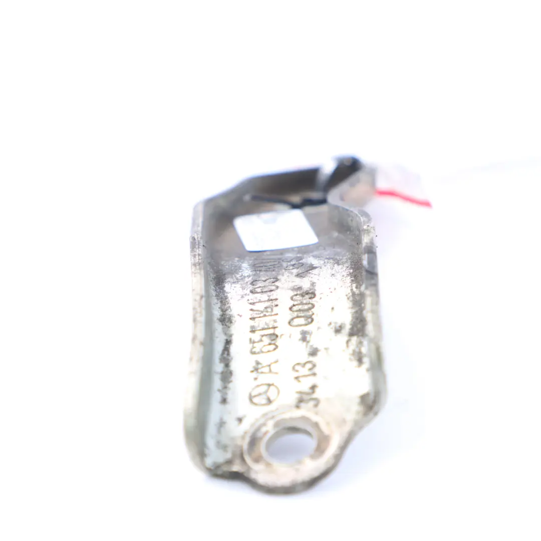 Staffa EGR MERCEDES W204 W906 Diesel OM651 Supporto tubo valvola EGR per con numero di parte A6511410340 Staffa EGR MERCEDES W204 W906 Diesel OM651 Supporto tubo valvola EGR - SKU A6511410340 - Numero di parte A6511410340