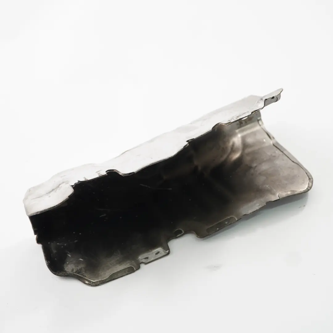 OM651 Placa de blindaje térmico del colector de escape para Mercedes W205 con número de pieza A6511420021 Mercedes W205 OM651 Placa de blindaje térmico del colector de escape - SKU A6511420021 - Número de pieza A6511420021