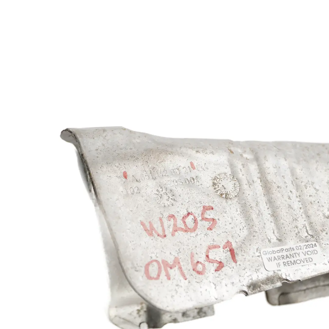 OM651 Piastra di schermatura del collettore di scarico per Mercedes W205 con numero di parte A6511420021 Mercedes W205 OM651 Piastra di schermatura del collettore di scarico - SKU A6511420021 - Numero di parte A6511420021