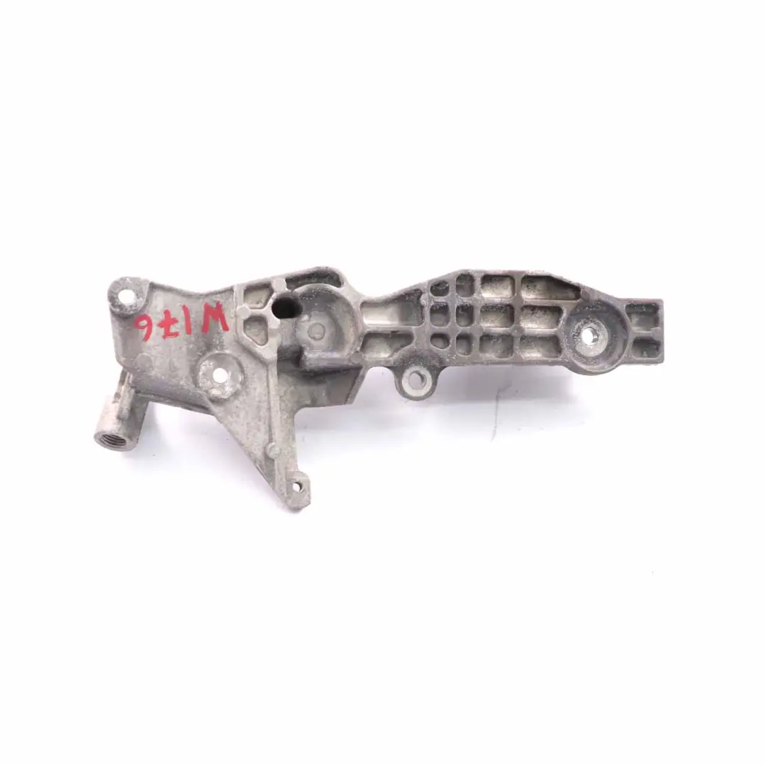 Soporte válvula EGR Mercedes W176 W246 OM651 montaje refrigerador para con número de pieza A6511420200 Soporte válvula EGR Mercedes W176 W246 OM651 montaje refrigerador - SKU A6511420200 - Número de pieza A6511420200