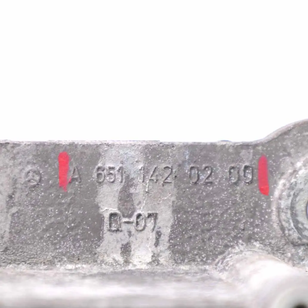 AGR Ventil halterung Mercedes W176 W246 OM651 Kühler halterung für mit Teilenummer A6511420200 AGR Ventil halterung Mercedes W176 W246 OM651 Kühler halterung - SKU A6511420200 - Teilenummer A6511420200