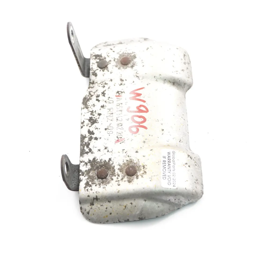 OM651 Scudo termico piastra collettore scarico per Mercedes W906 con numero di parte A6511420220 Mercedes W906 OM651 Scudo termico piastra collettore scarico - SKU A6511420220 - Numero di parte A6511420220
