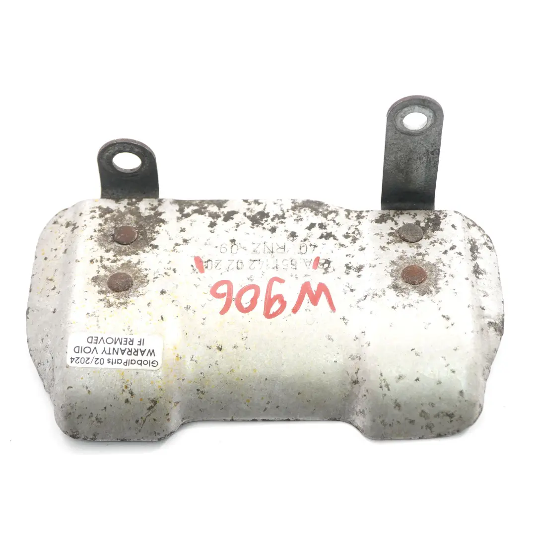 OM651 Hitzeschild Abdeckplatte Abgaskrümmer für Mercedes Sprinter W906 mit Teilenummer A6511420220 Mercedes Sprinter W906 OM651 Hitzeschild Abdeckplatte Abgaskrümmer - SKU A6511420220 - Teilenummer A6511420220