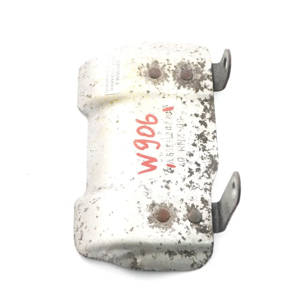 OM651 Scudo termico piastra collettore scarico per Mercedes W906 con numero di parte A6511420220 Mercedes W906 OM651 Scudo termico piastra collettore scarico - SKU A6511420220 - Numero di parte A6511420220